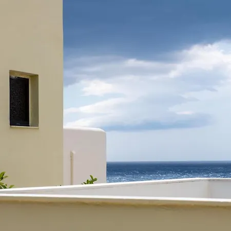 Polyrizos Hotel Rodakino